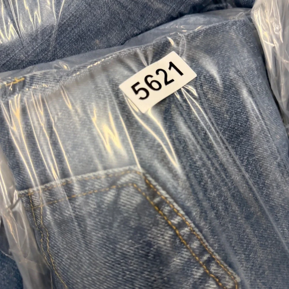Levis 505 Regular Fit Straight Leg Jeans Mens 40x32 Medium‎ Wash Blue Distressed